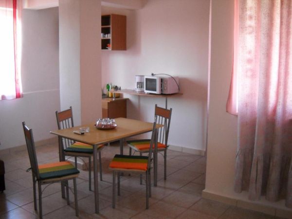 bucuraA07.jpg